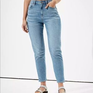 American eagle mom jeans